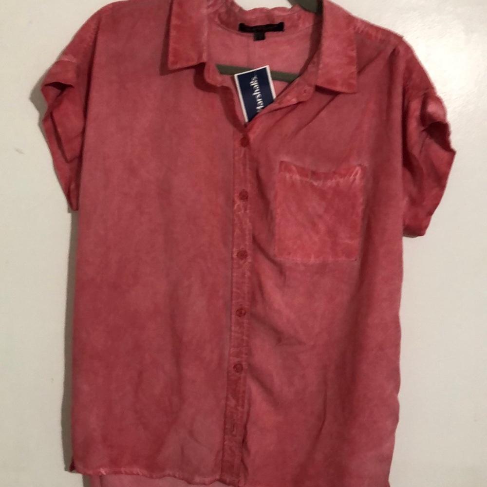 Women’s button up. NWT. Soft as silk. 100% Rayon. A beautiful pink. P to P: 22”